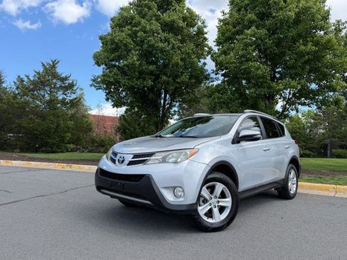 Used 2013 Toyota RAV4 XLE AWD/4WD image 1