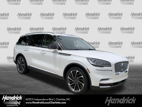 Used 2023 Lincoln Aviator Reserve w/ Equipment Group 201A RWD image 1