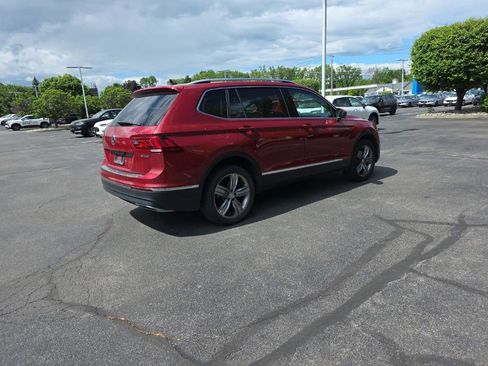 Used 2019 Volkswagen Tiguan SEL Premium AWD/4WD image 10