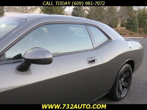 Used 2009 Dodge Challenger R/T image 31