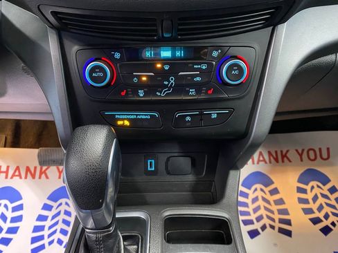 Used 2018 Ford Escape SE image 28