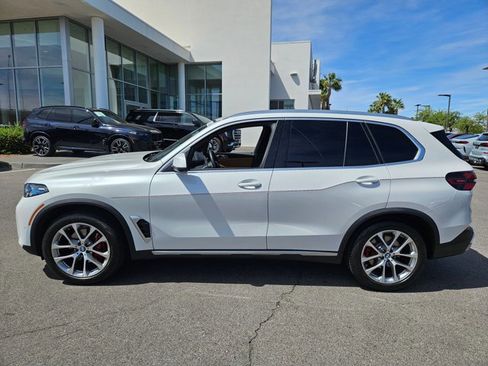 Certified 2024 BMW X5 xDrive40i w/ Premium Package image 9