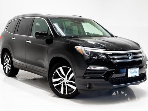 Used 2018 Honda Pilot Elite image 6