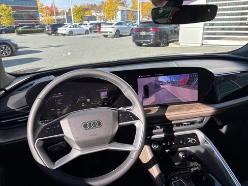 New 2025 Audi Q5 2.0T Premium Plus image 13