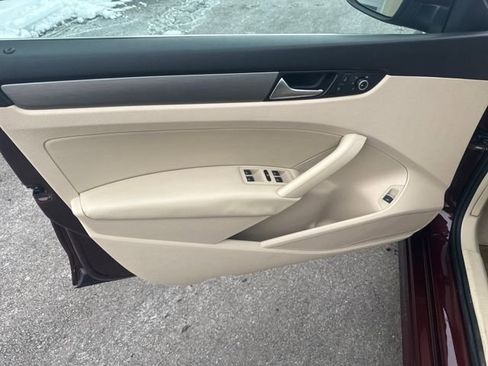 Used 2014 Volkswagen Passat 1.8T SE image 10