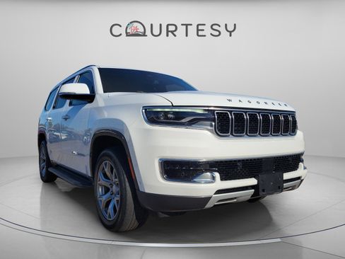 Used 2022 Jeep Wagoneer Series II image 7