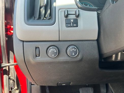 Used 2018 Chevrolet Colorado W/T w/ Custom Special Edition AWD/4WD image 19