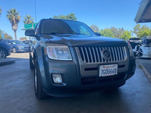 Used 2010 Mercury Mariner Premier FWD image 2