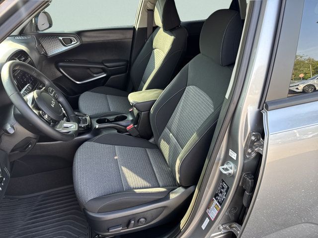 Used 2025 Kia Soul EX FWD image 20