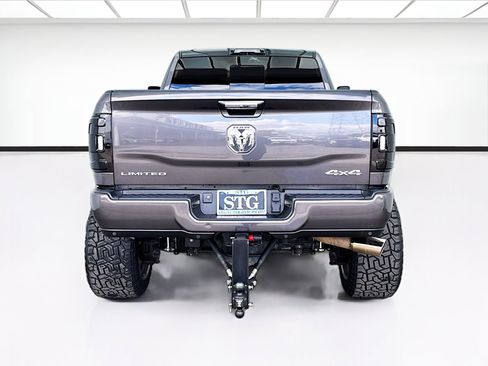 Used 2022 RAM 2500 Limited w/ Towing Technology Group image 5