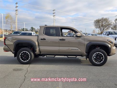 New 2026 Toyota Tacoma TRD Off-Road image 2