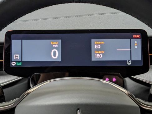 Used 2025 Polestar Polestar 3 image 33