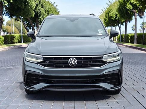 Used 2023 Volkswagen Tiguan SE R-Line FWD image 3