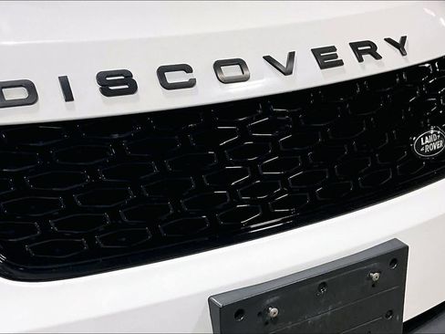 Used 2018 Land Rover Discovery HSE Luxury image 29