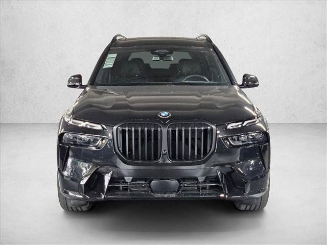 Used 2027 BMW X7 xDrive40i w/ M Sport Package AWD/4WD image 2