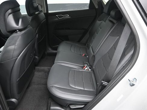 New 2026 Kia Sportage SX FWD image 31