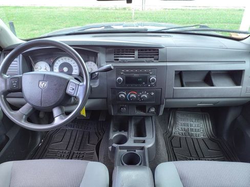 Used 2011 Dodge Dakota Big Horn image 8