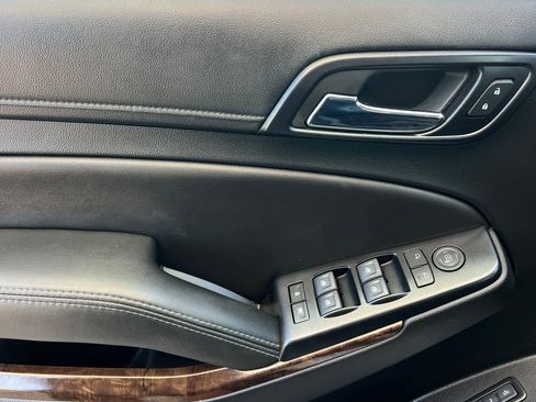 Used 2018 Chevrolet Tahoe LT RWD image 15