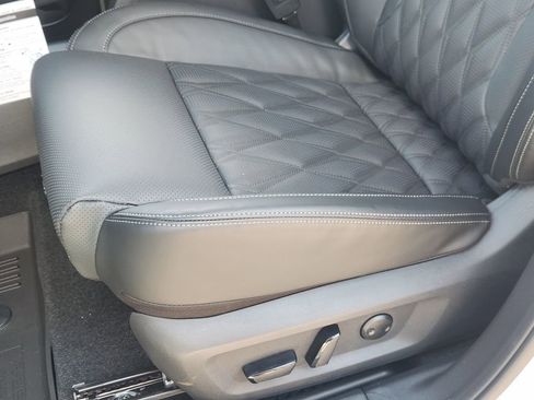 New 2026 Nissan Rogue Platinum image 17