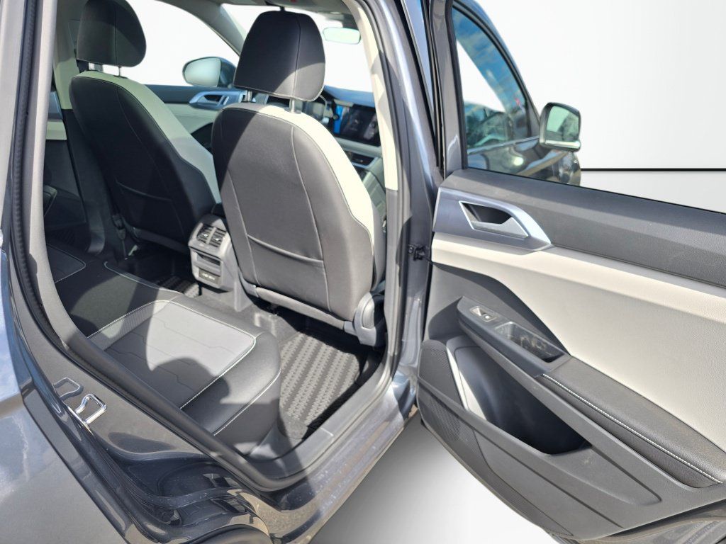 New 2026 Volkswagen Taos SE AWD/4WD image 36