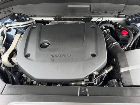 Certified 2024 Volvo XC90 B6 Plus AWD/4WD image 29