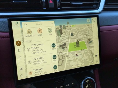 Used 2024 Jaguar F-PACE SVR image 21