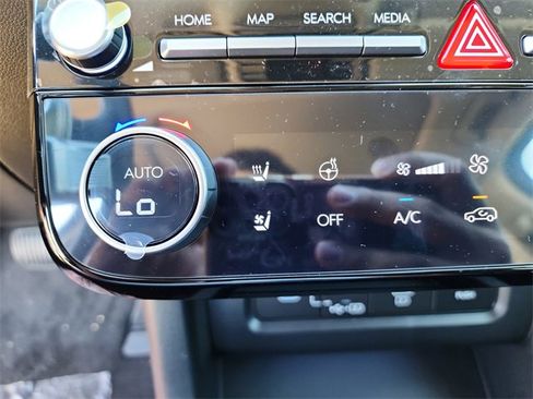 New 2025 Hyundai Tucson Limited image 21