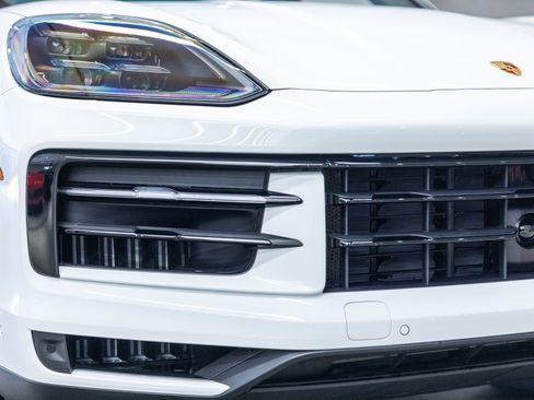 New 2026 Porsche Cayenne AWD/4WD image 14