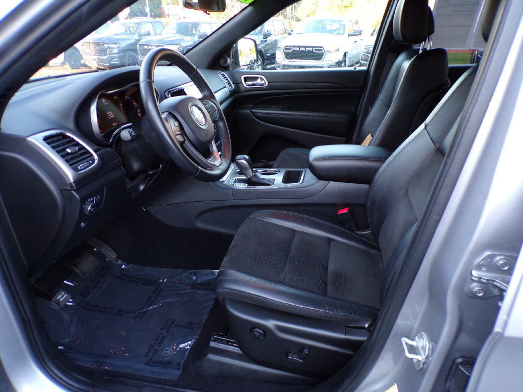 Used 2021 Jeep Grand Cherokee Laredo X AWD/4WD image 16