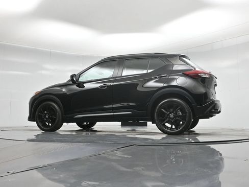Used 2023 Nissan Kicks SR w/ SR Premium Package FWD image 48