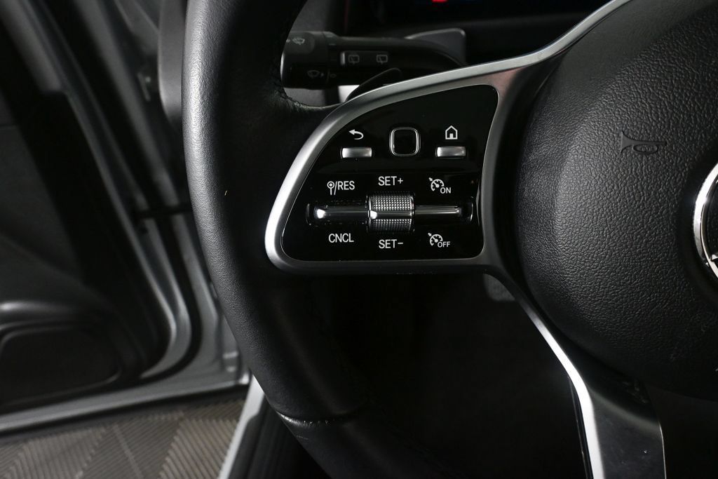 Certified 2023 Mercedes-Benz GLB 250 4MATIC image 10
