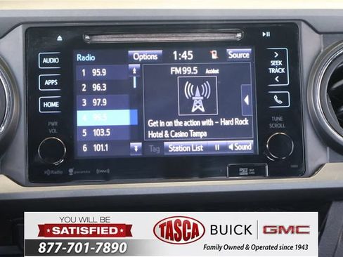 Used 2017 Toyota Tacoma TRD Sport w/ Tow Package (A/T) AWD/4WD image 18