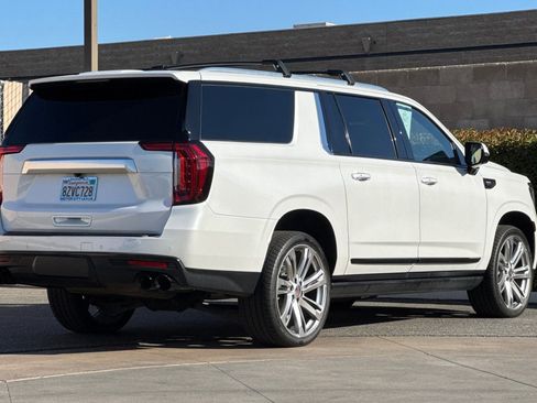 Used 2022 GMC Yukon XL Denali w/ Max Trailering Package AWD/4WD image 4