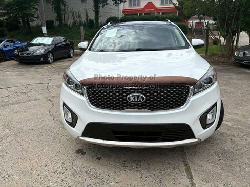 Used 2017 Kia Sorento SX FWD image 2