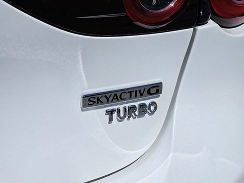 New 2026 MAZDA MAZDA3 Hatchback w/Premium Plus Pkg image 12