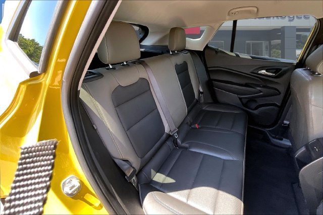 Used 2025 Chevrolet Trax ACTIV w/ Driver Confidence Package FWD image 25