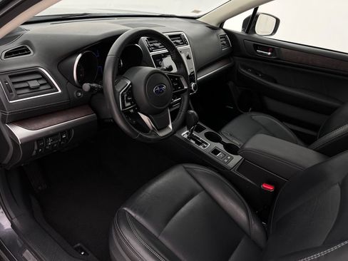 Used 2019 Subaru Outback 2.5i Limited w/ Protection Package #1 AWD/4WD image 12