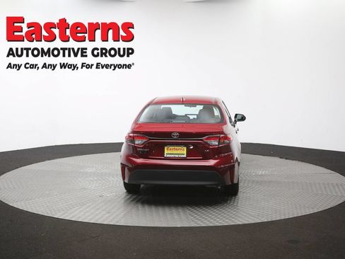 Used 2025 Toyota Corolla LE FWD image 38