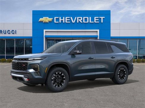 New 2026 Chevrolet Traverse Z71 w/ Driver Confidence Package image 2