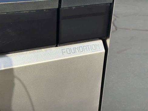 Used 2024 Tesla Cybertruck AWD Crew Cab image 34