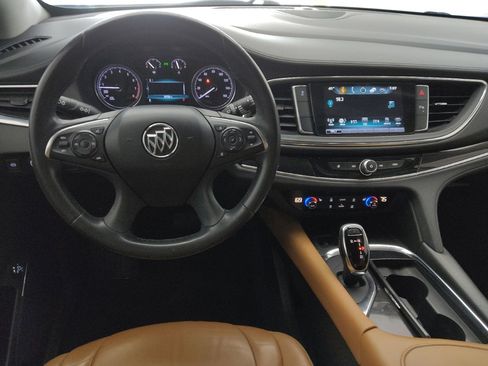 Used 2018 Buick Enclave Essence image 22