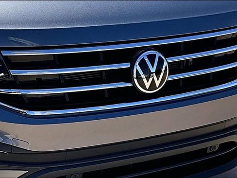 Used 2022 Volkswagen Tiguan S image 30