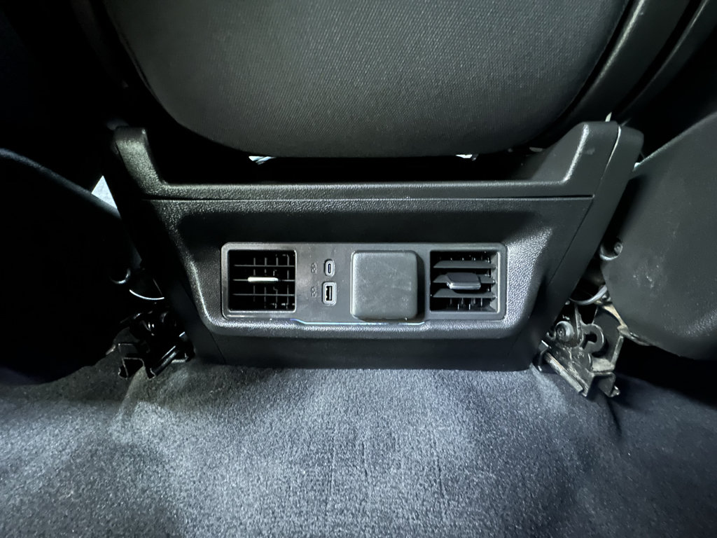 Used 2024 Chevrolet Silverado 2500 LT AWD/4WD image 24