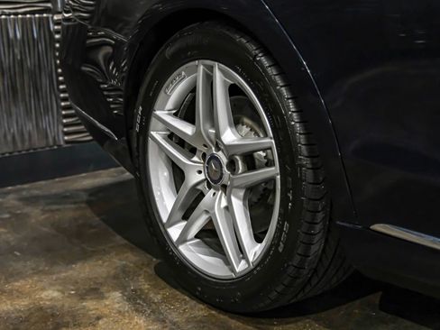 Used 2015 Mercedes-Benz S 550 4MATIC Sedan image 59