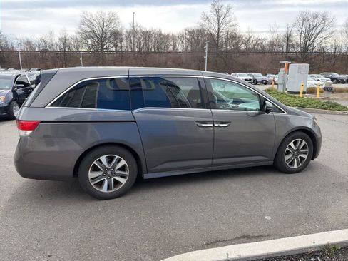 Used 2014 Honda Odyssey Touring image 15