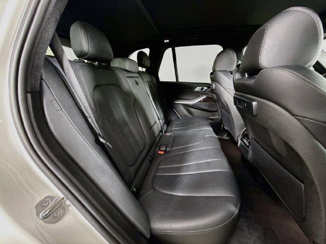 Used 2020 BMW X5 sDrive40i w/ Premium Package RWD image 29