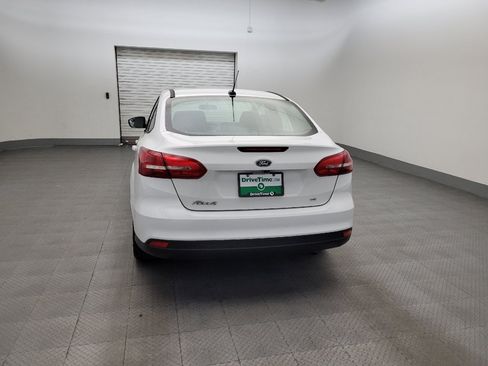Used 2017 Ford Focus SE FWD image 6