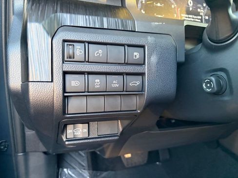Used 2026 Toyota 4Runner Platinum AWD/4WD image 29