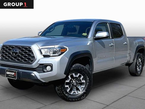 Used 2022 Toyota Tacoma TRD Off-Road w/ Technology Package AWD/4WD image 1