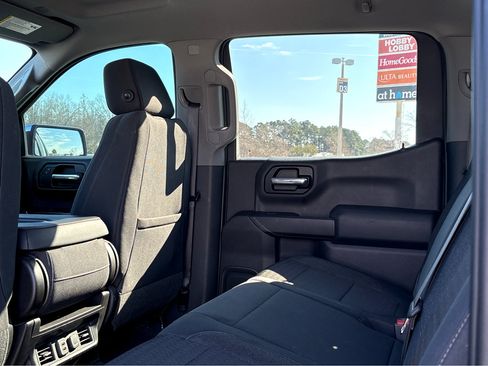 Used 2019 Chevrolet Silverado 1500 LT w/ All-Star Edition image 13